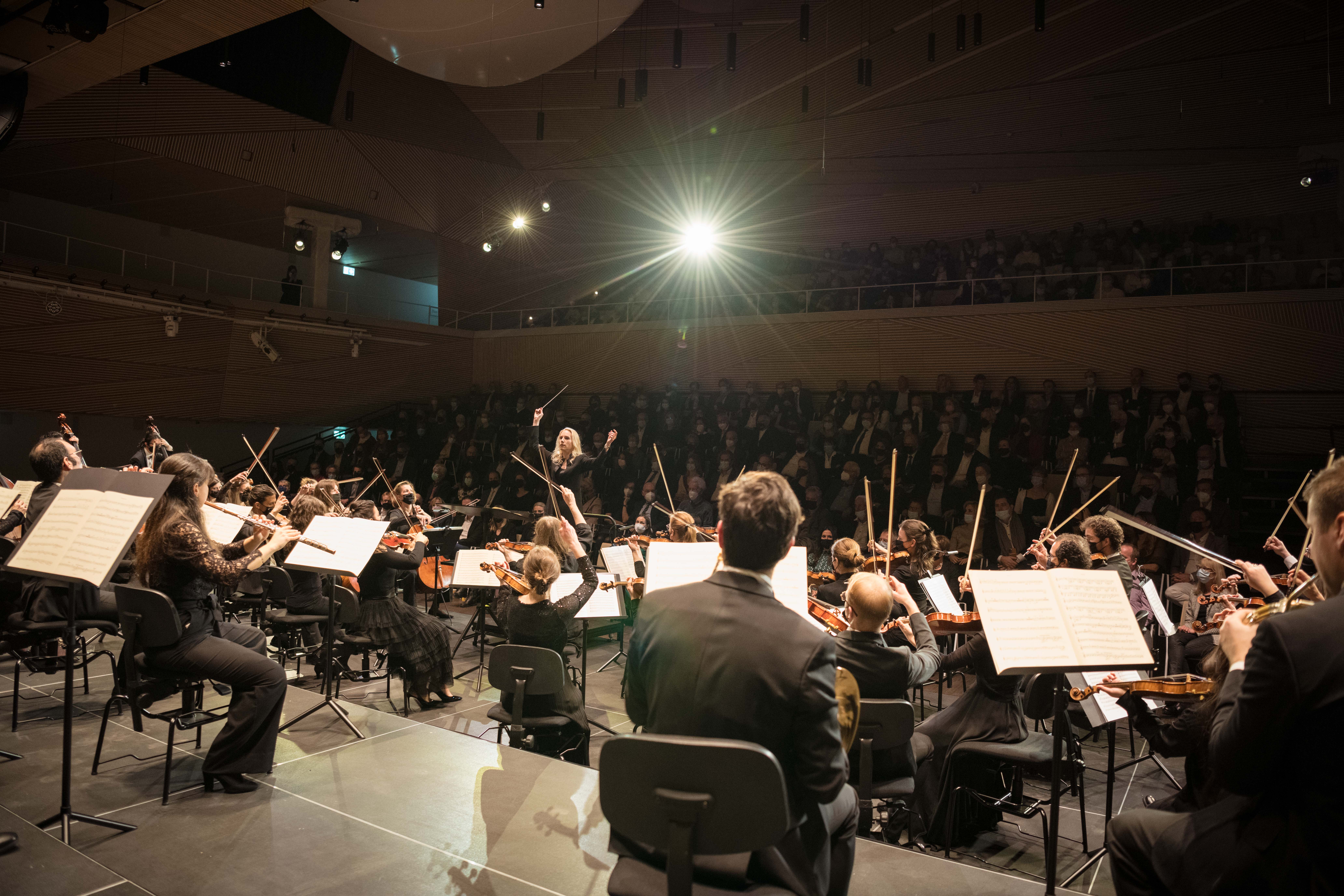 20220204_Andermatt Music_Swiss Orchestra_Valentin Luthiger.jpg
