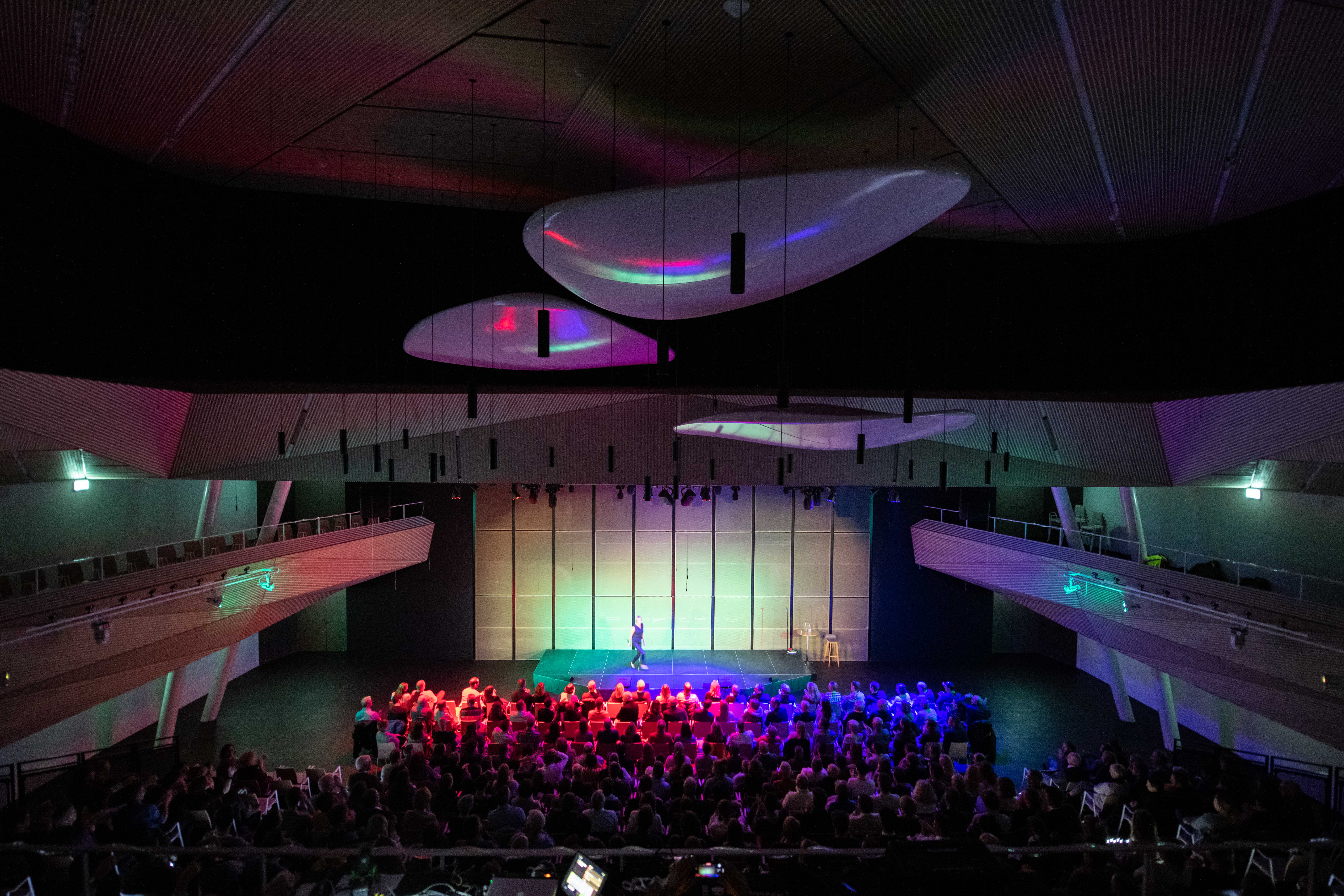 Stephanie Berger bei ihrem Auftritt in der Andermatt Konzerthalle.