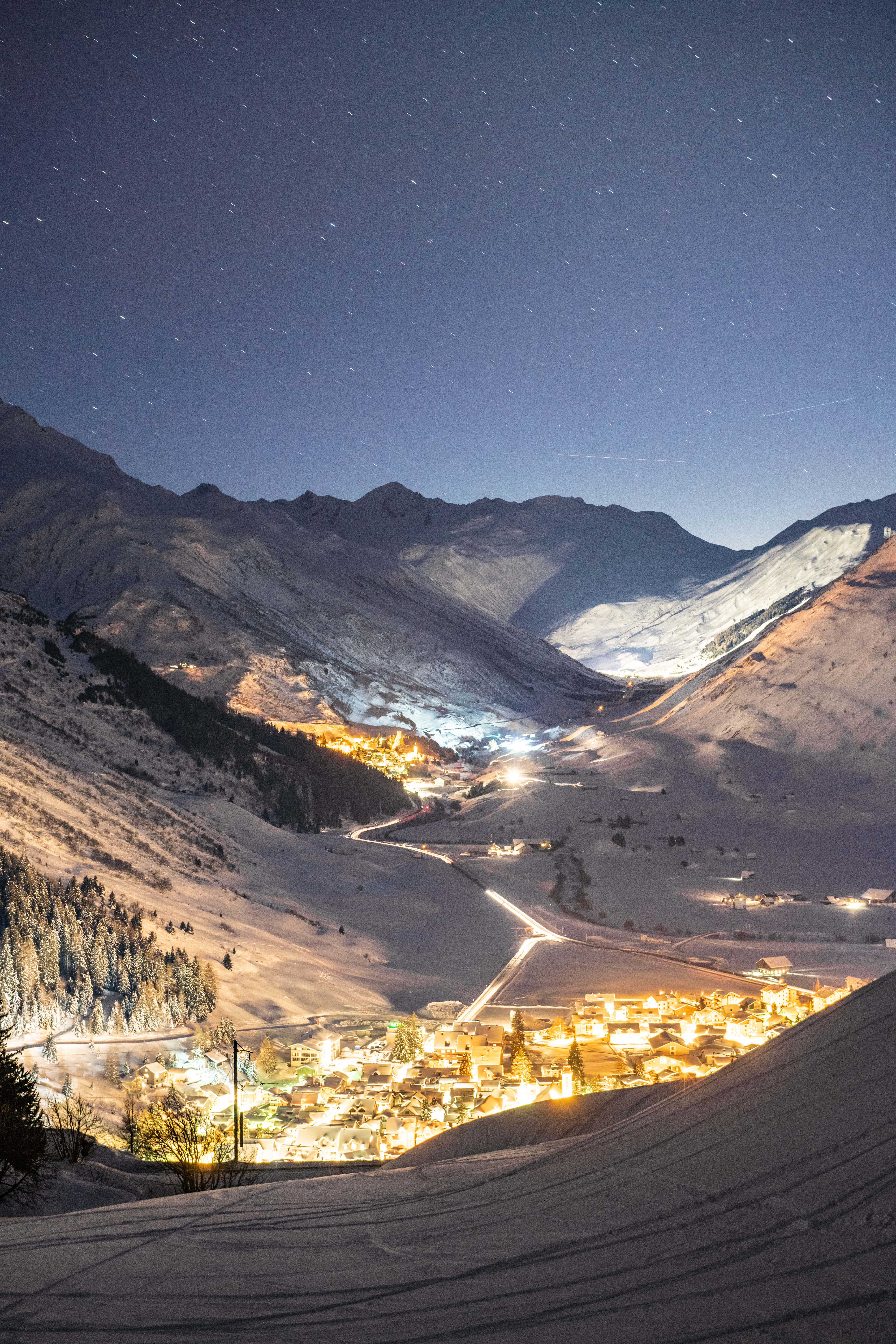Andermatt_and_Ursern_Valley_by_night_2020_Valentin-Luthiger.jpg