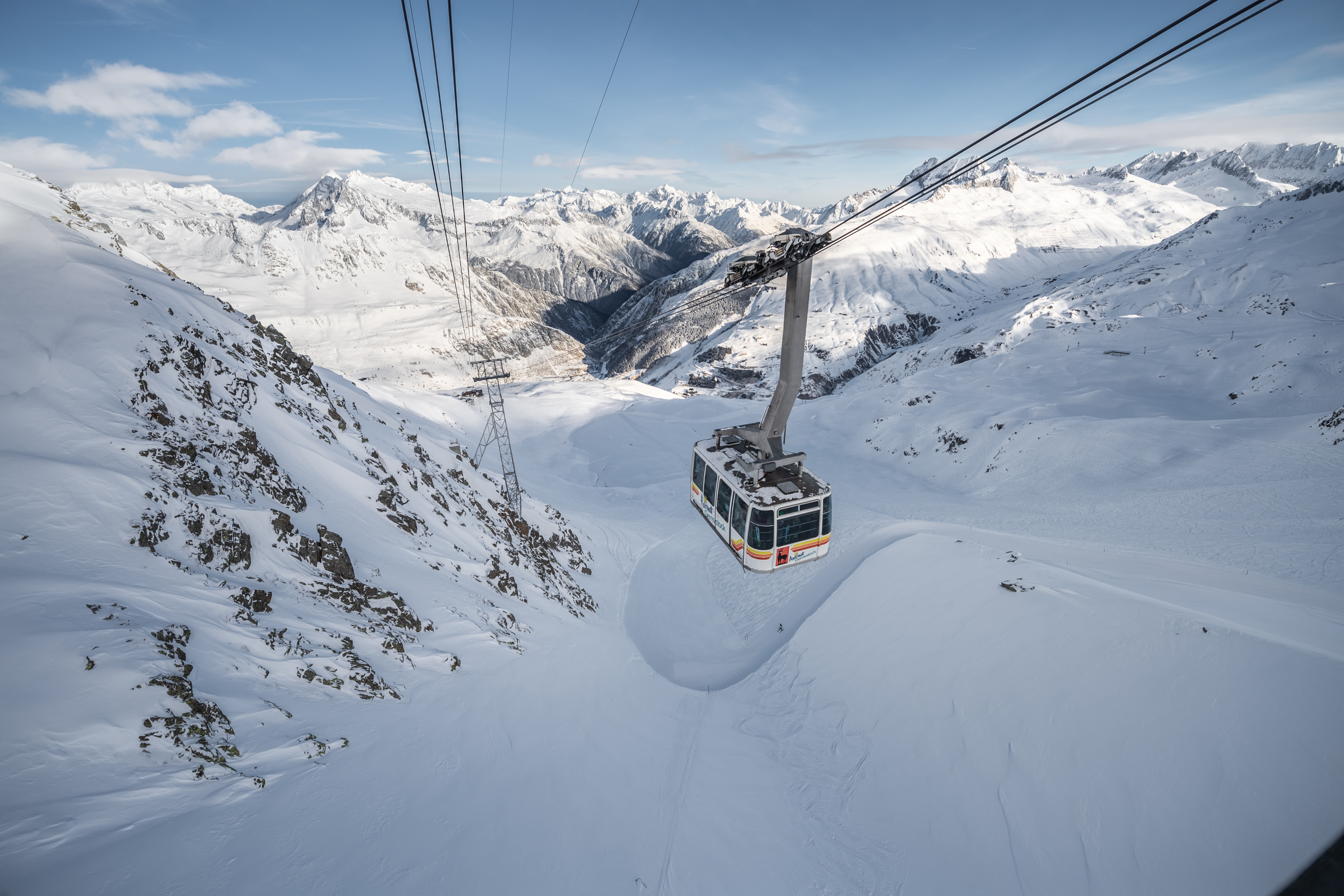 Cablecar_Gemsstock_2019_Valentin_Luthiger.jpg